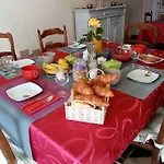 Le Des Vignes 3* 몽바지약