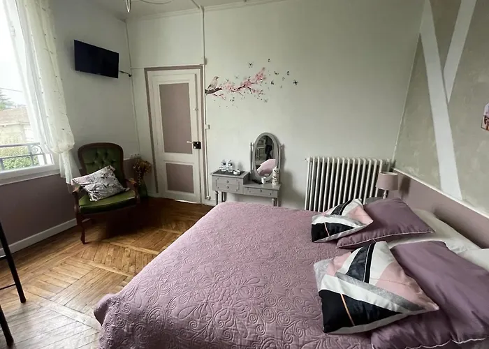 Le Des Vignes 3* 몽바지약